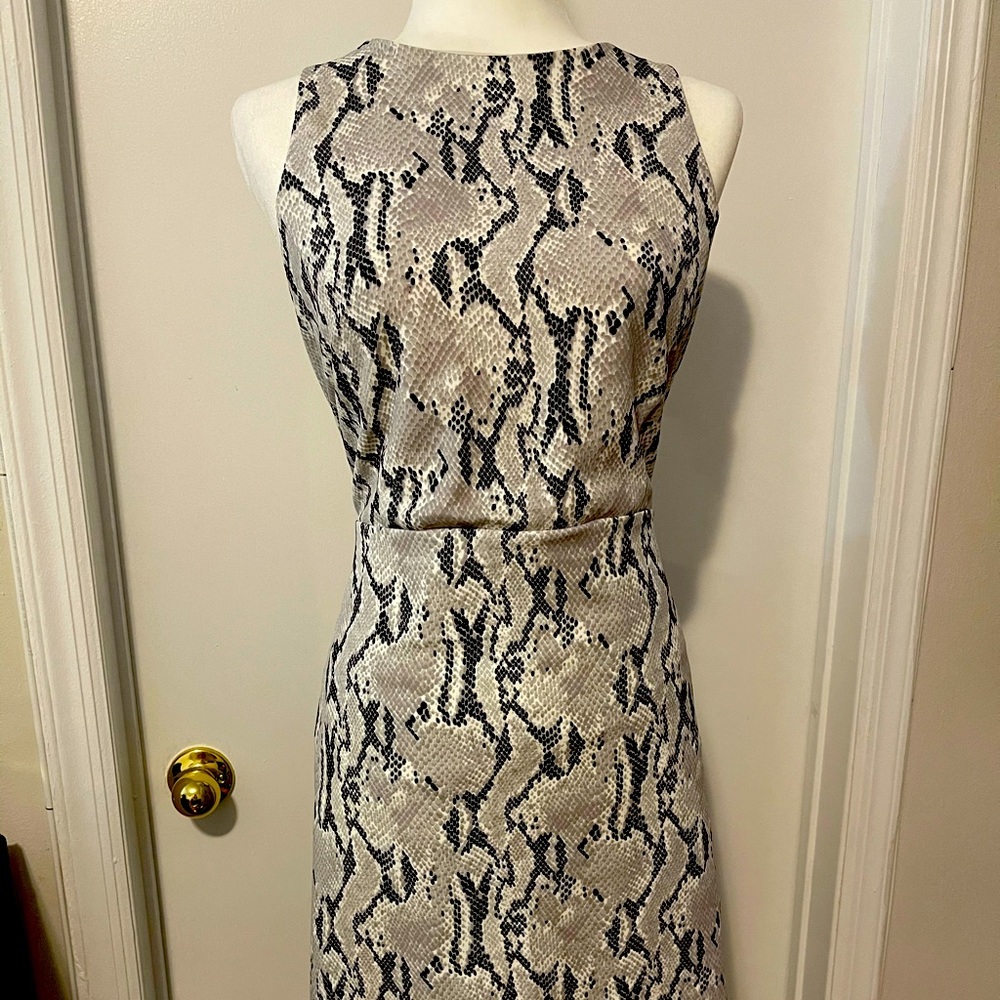 Dress cross back